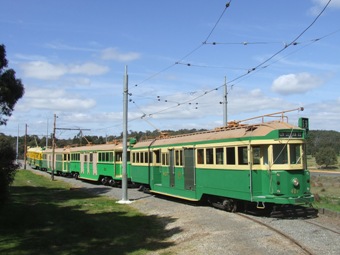 tram407-8
